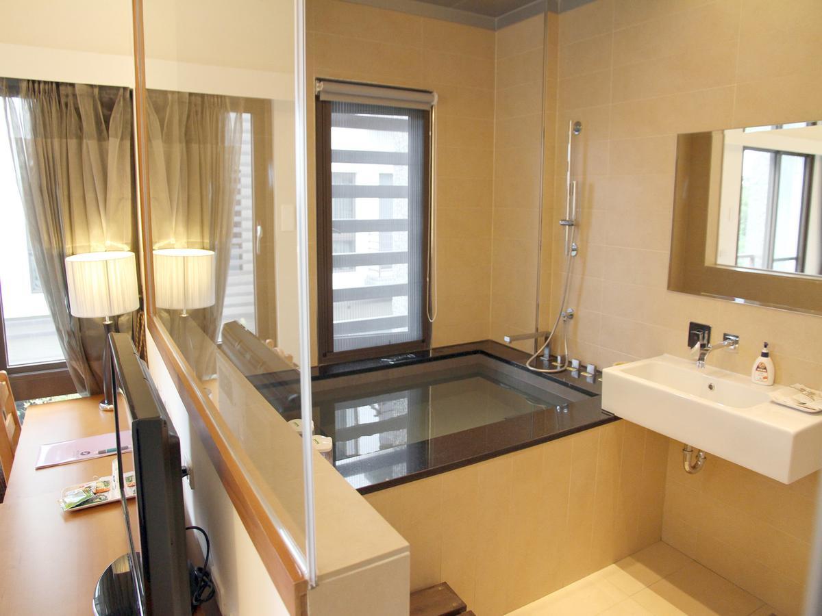 Peace Area Hot Spring Hotel Jiaoxi Εξωτερικό φωτογραφία