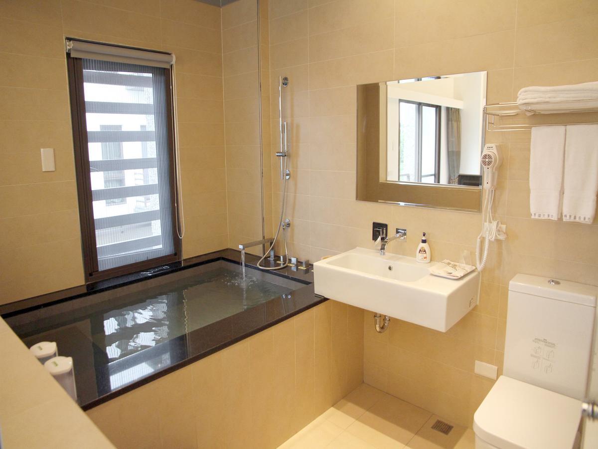 Peace Area Hot Spring Hotel Jiaoxi Εξωτερικό φωτογραφία